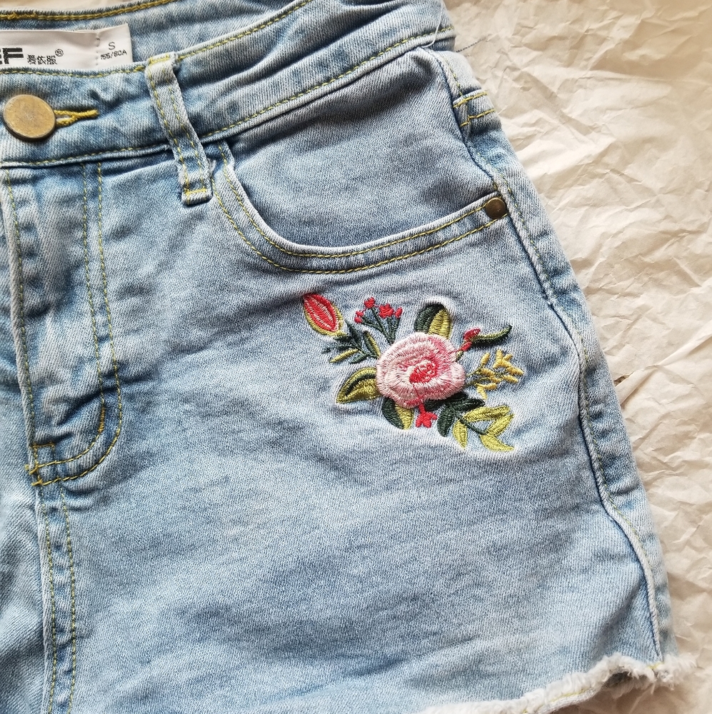 High Waisted Light Wash Embroidered Jean Shorts